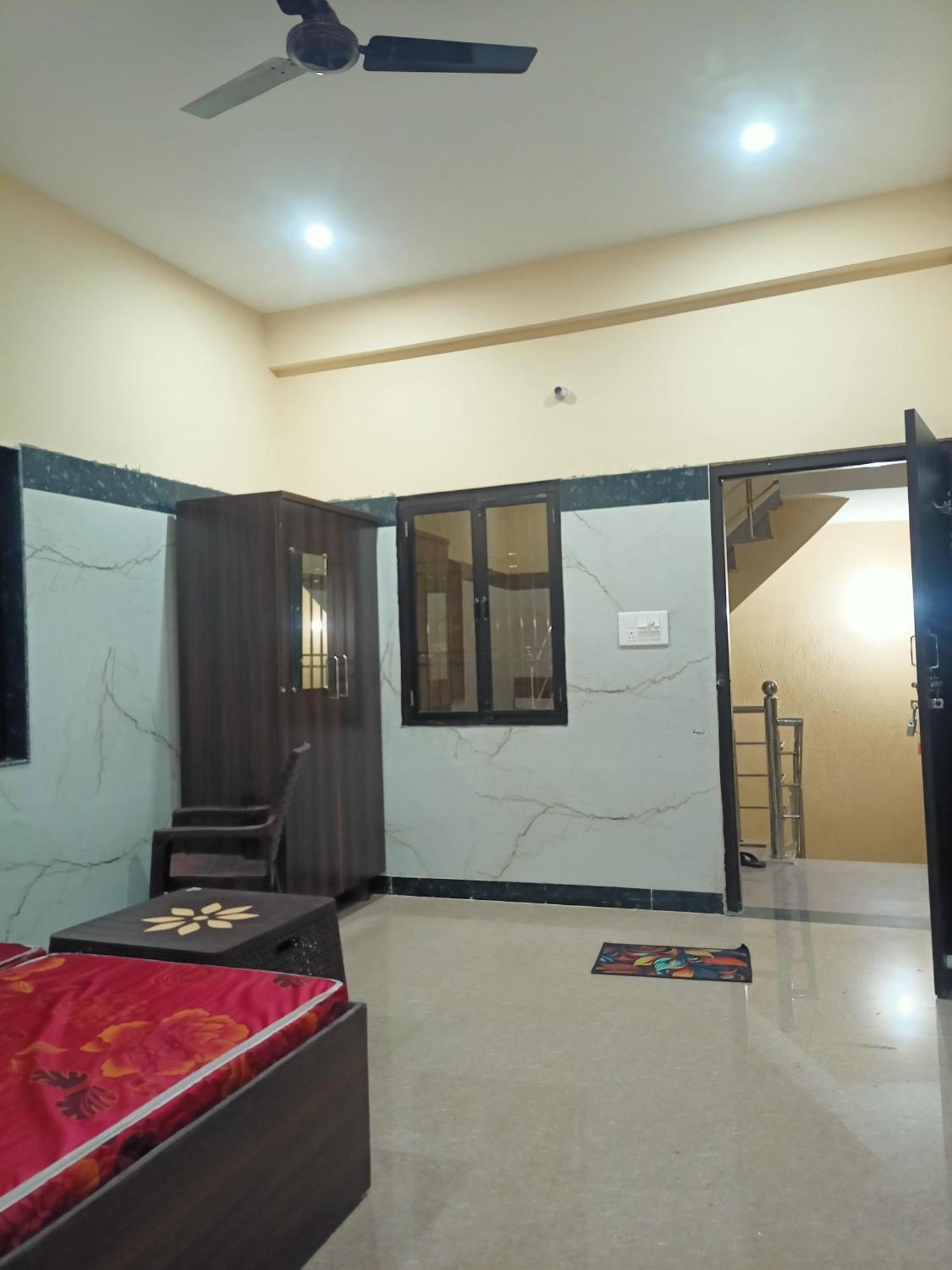 Shri Janki Vatika Hotel Vrindavan Bagian luar foto